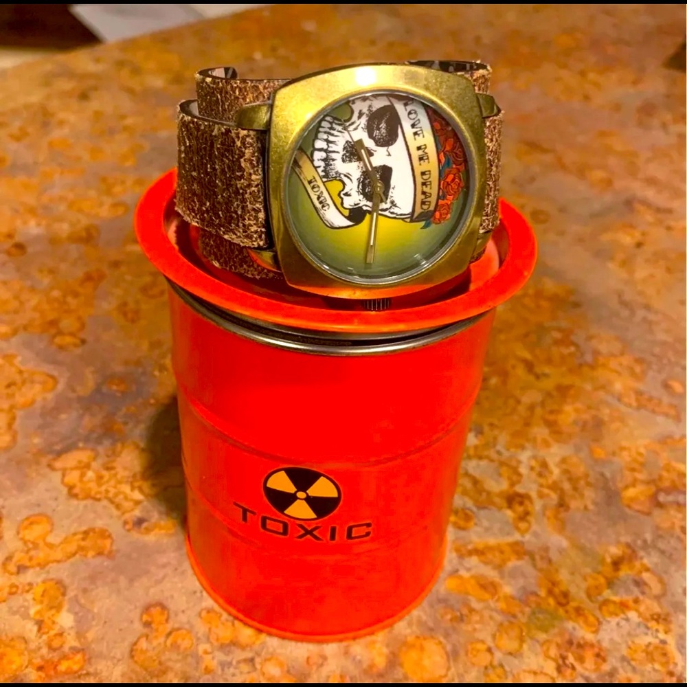 Toxic wrist watch